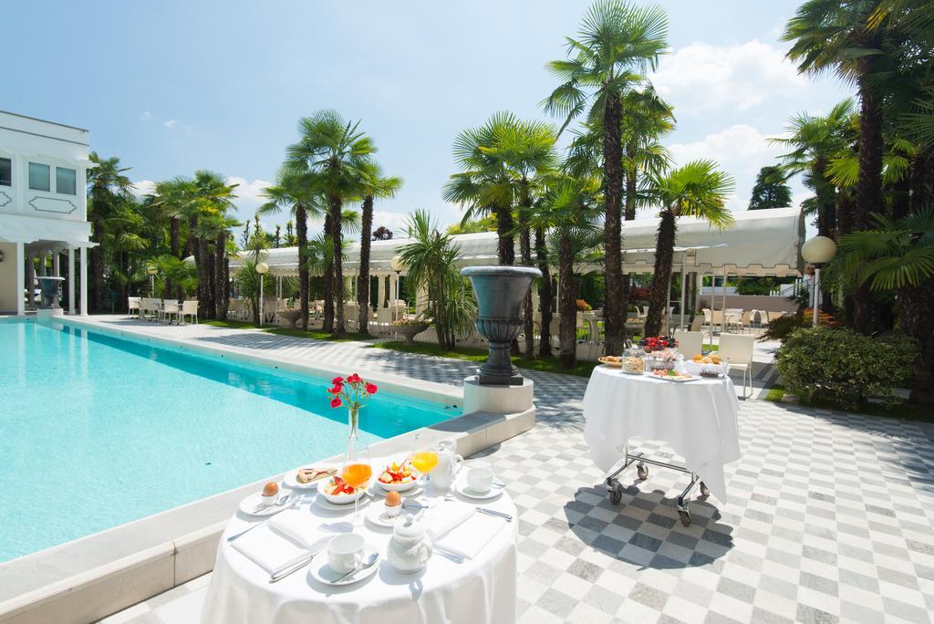 Hotel Metropole 아바노테르메 외부 사진